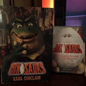 DINOSAURS x NECA Earl Sinclair Figure and Complete 1st & 2nd Season DVD Set NEW